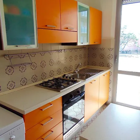 M08 Trilocale Fronte Mare Con Terrazzo *
