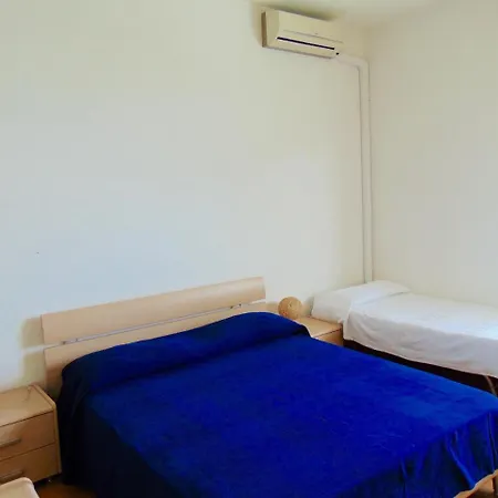 M08 Trilocale Fronte Mare Con Terrazzo *