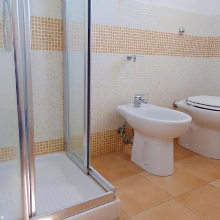 M08 Trilocale Fronte Mare Con Terrazzo Marcelli